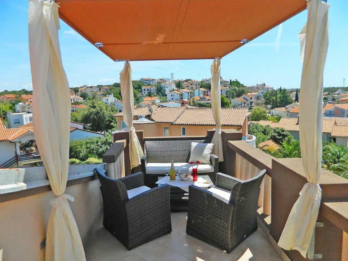 Apartment Leona Pula Extérieur photo